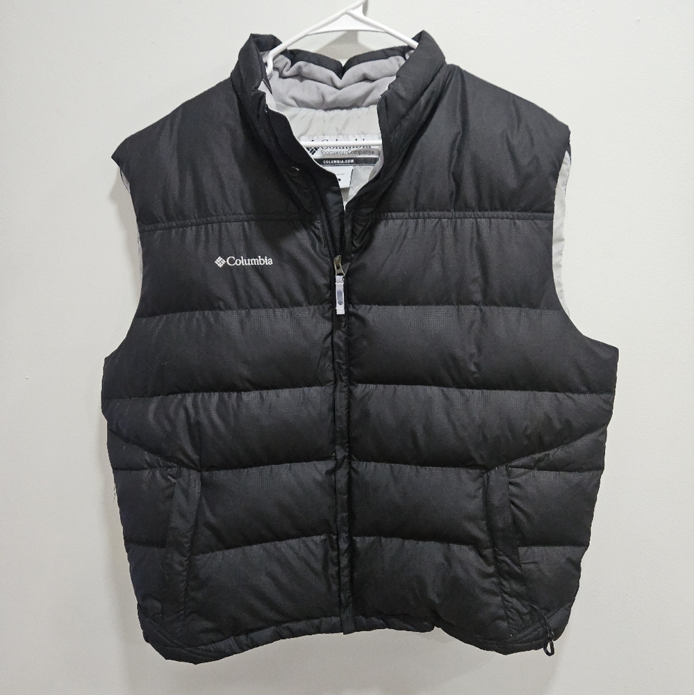 Mens XL black Columbia down filled vest